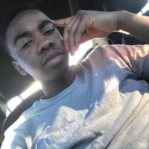 Meet your Posher, Dequavious